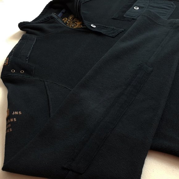 Point Zero Gold Edition Black Quarter-zip Sweater - Picture 3 of 15